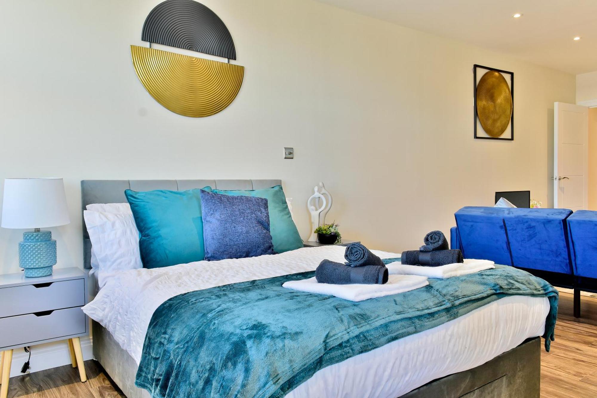 רדינג Stunning Apartment Near Citycentre & Oracle מראה חיצוני תמונה
